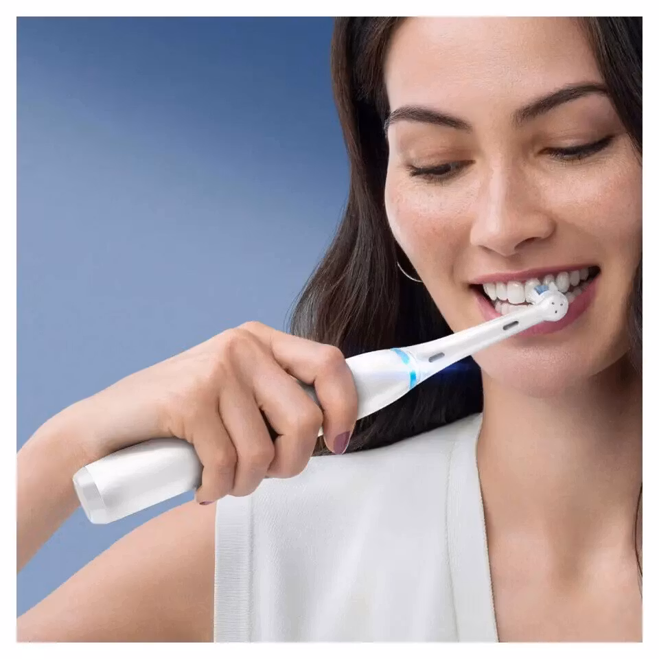 Oral-B 408543 iO8N Eltandborste Vit