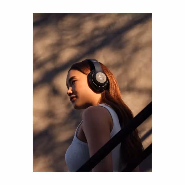 Beats by Dr. Dre Studio Pro Wireless Over-ear Svart