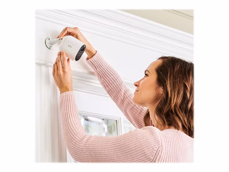 Arlo Essential 2nd Generation Övervakningskamera 3-pack Trådlös