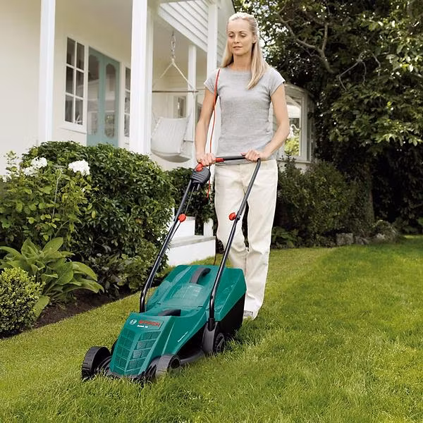 Bosch Easyrotak 32-235 Gräsklippare 32 Cm Klippbredd