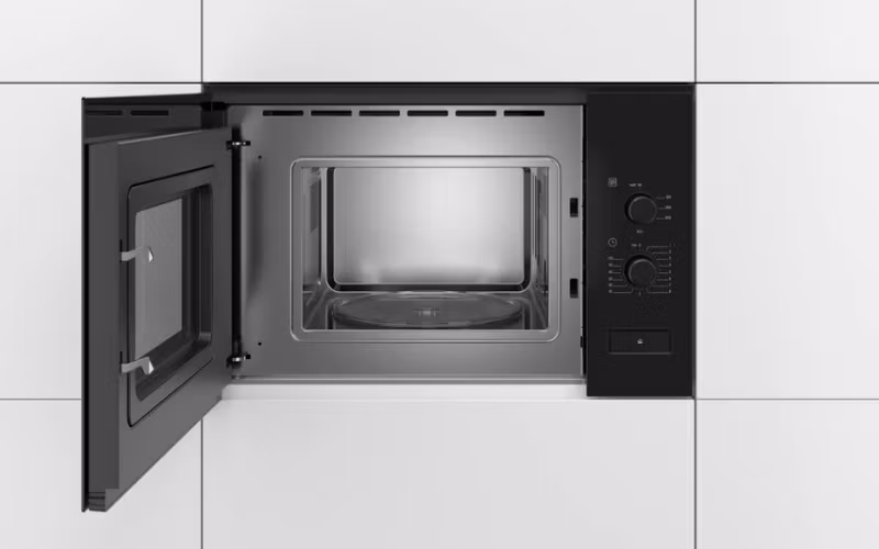 Bosch Serie | 4 BFL520MB0 Integrerad Mikrovågsugn 20 L 800 W