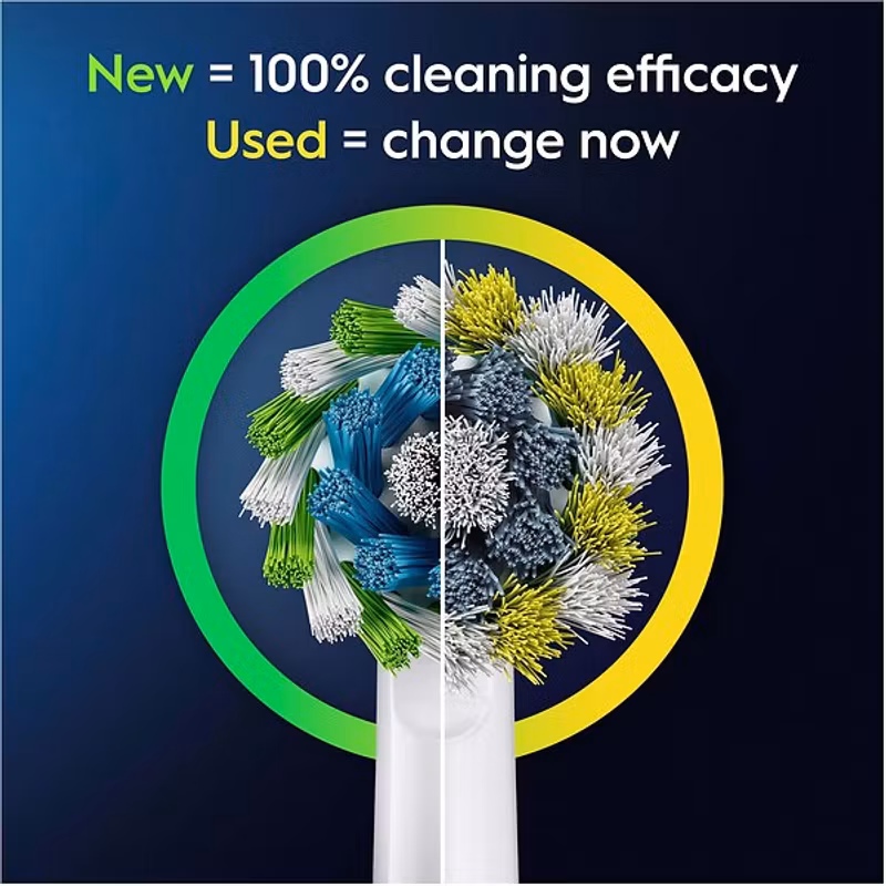 Oral-B Pro 1 Travel Edition Eltandborste inkl Resefodral Svart