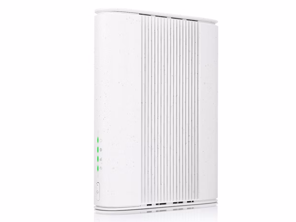Zyxel Nebula FWA505 5G Cellular network router V2