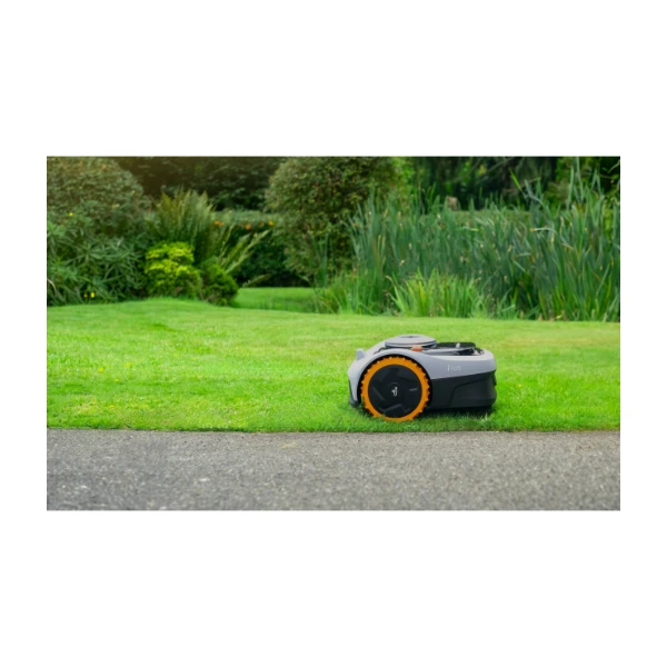 Segway Navimow i105 Robotgräsklippare
