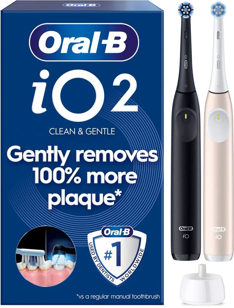Oral-B iO2 Eltandborste Duo-pack inkl Resefodral Svart och Rosa