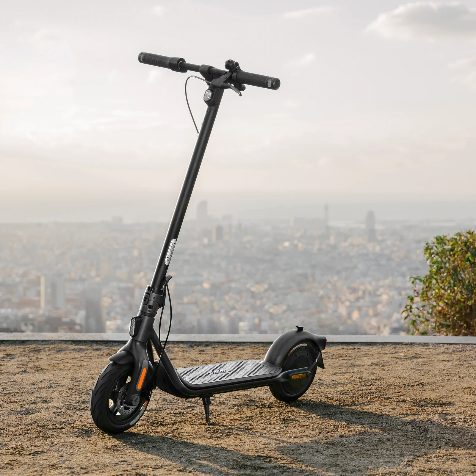 Segway Elscooter Ninebot F2 E 20 km/h
