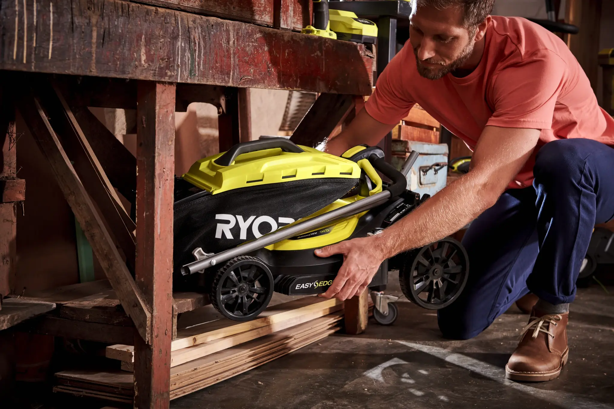 Ryobi One+ RLM18X33B40 Elektrisk Gräsklippare