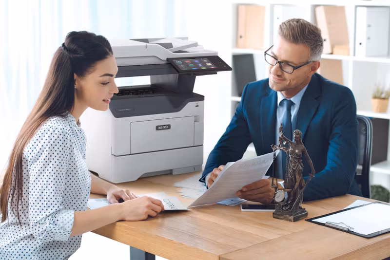 Xerox VersaLink B415 A4 47 sid/min Duplex Kopiering/Utskrift/Skanning/Fax PS3 PCL5e/6 2 fack totalt 650 ark