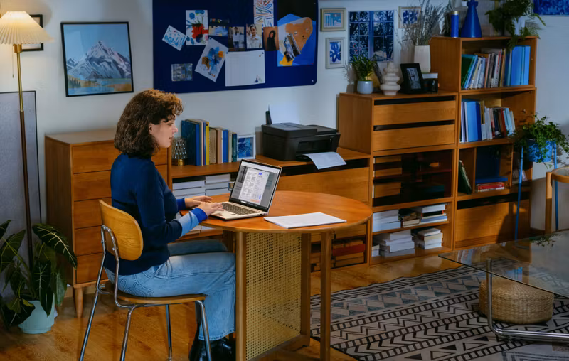 HP DeskJet 4320 trådlös allt-i-ett färgskrivare