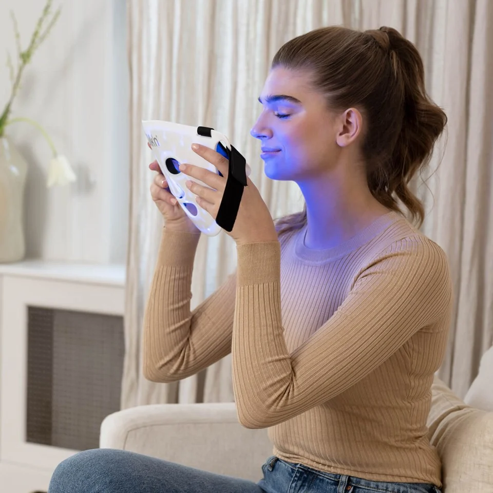 Silk'n Face Mask 100 LED Light therapy face mask