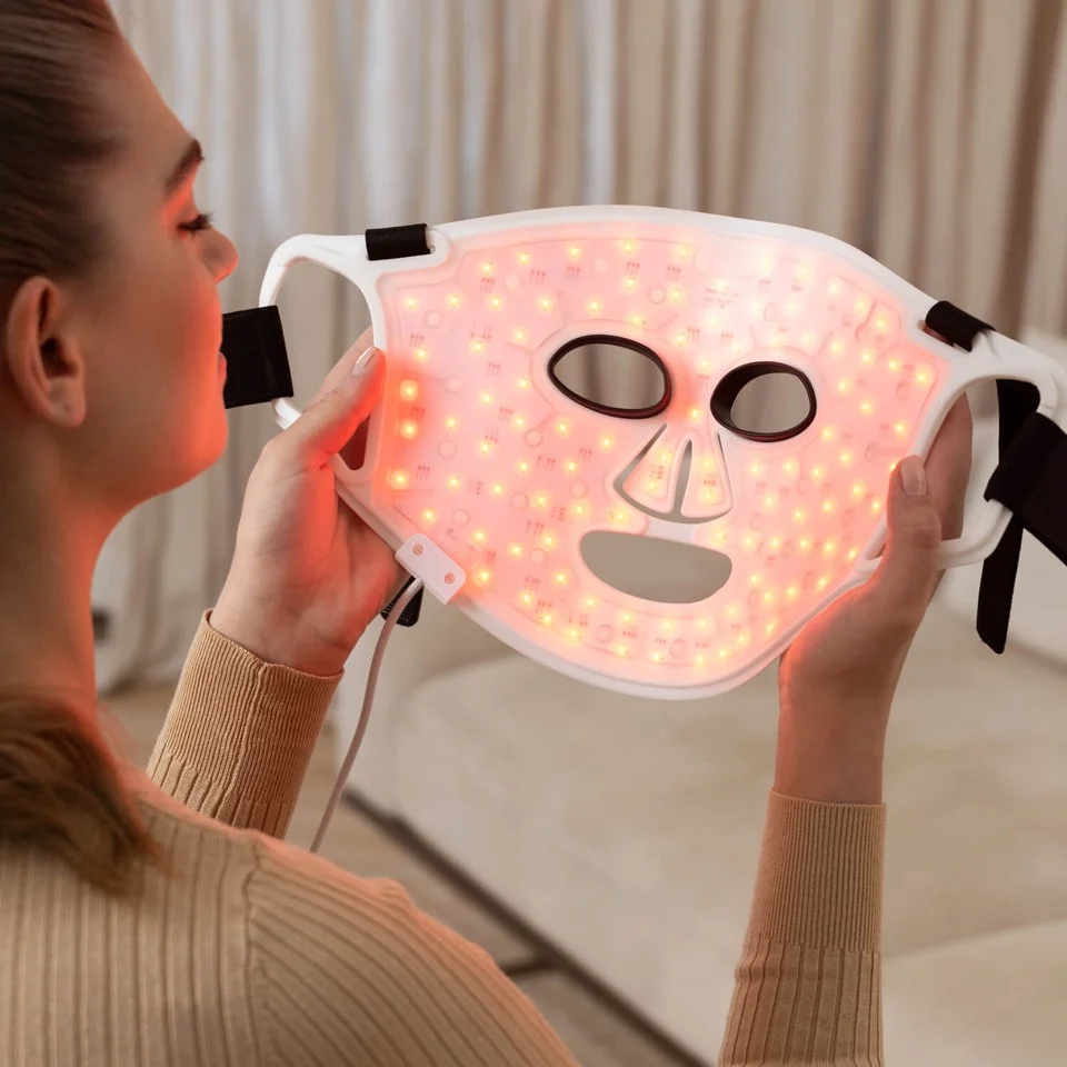 Silk'n Face Mask 100 LED Light therapy face mask