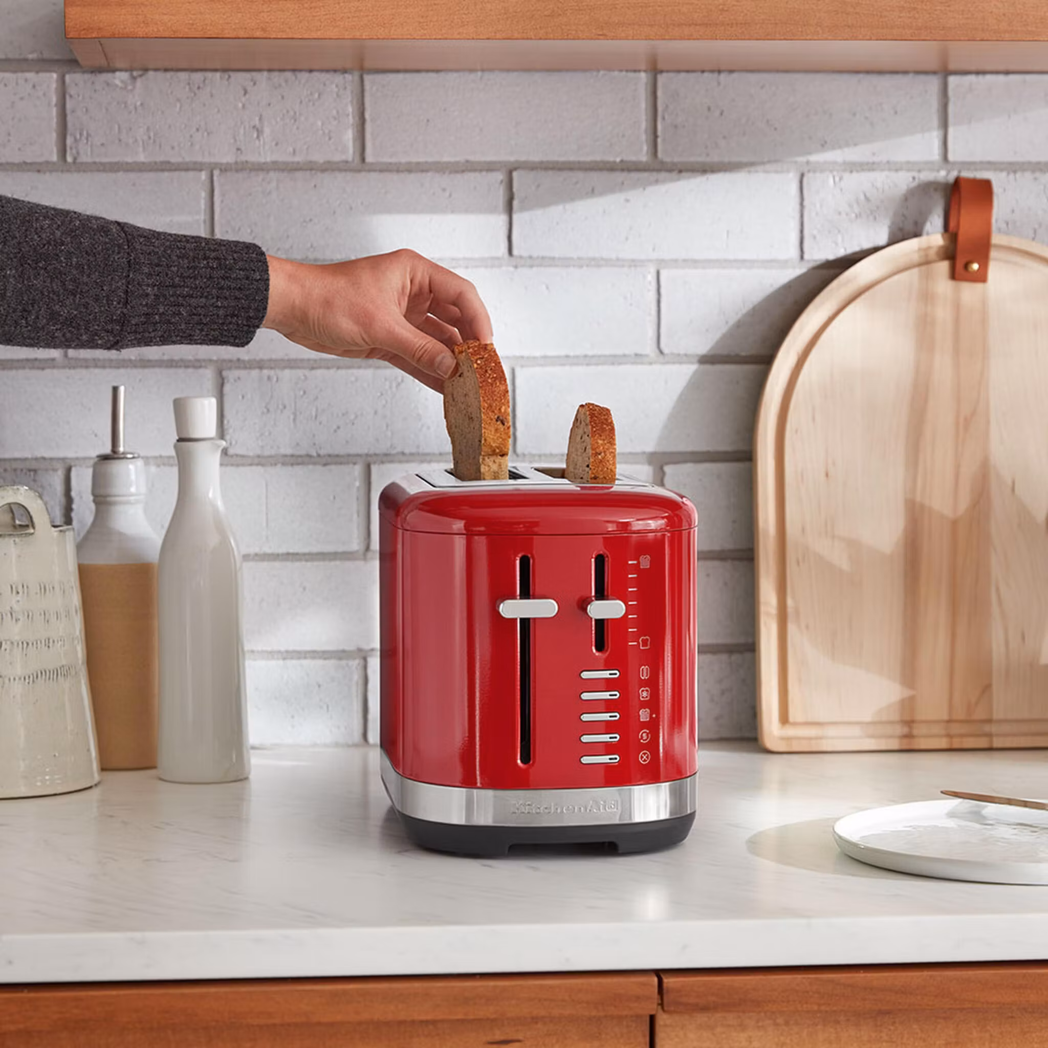 KitchenAid 5KMT2109EER brödrost 2 skivor 980 W svart, röd, rostfritt stål