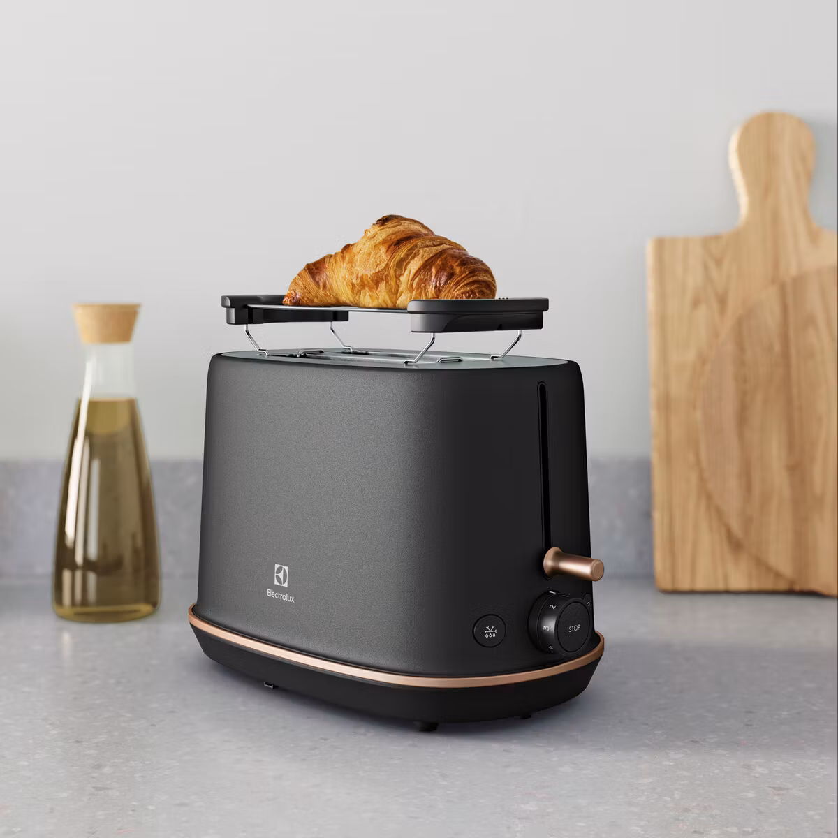 Electrolux E7T1-6BP 2 skivor 980 W svart