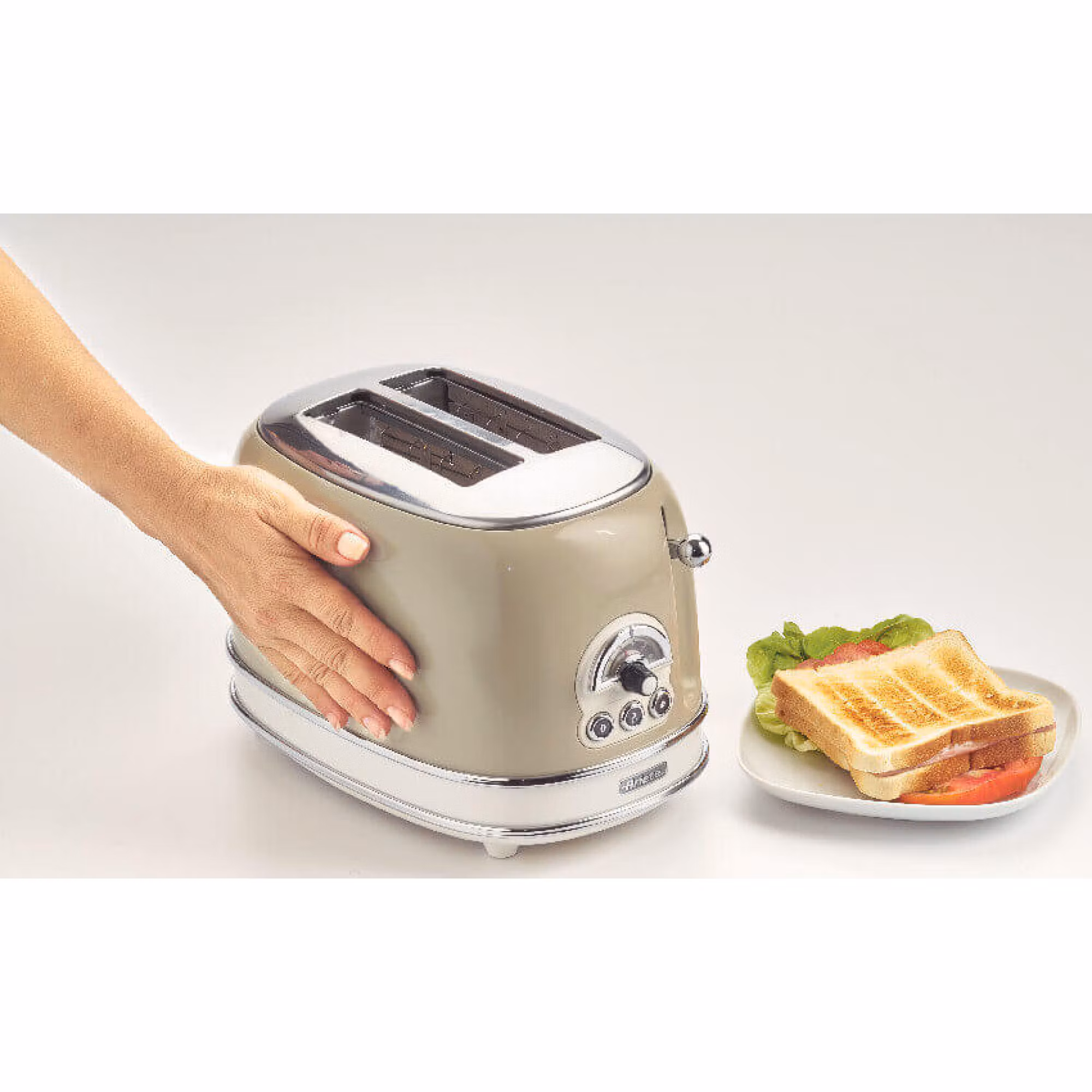 Ariete 0155/03 6 2 skivor 810 W Beige