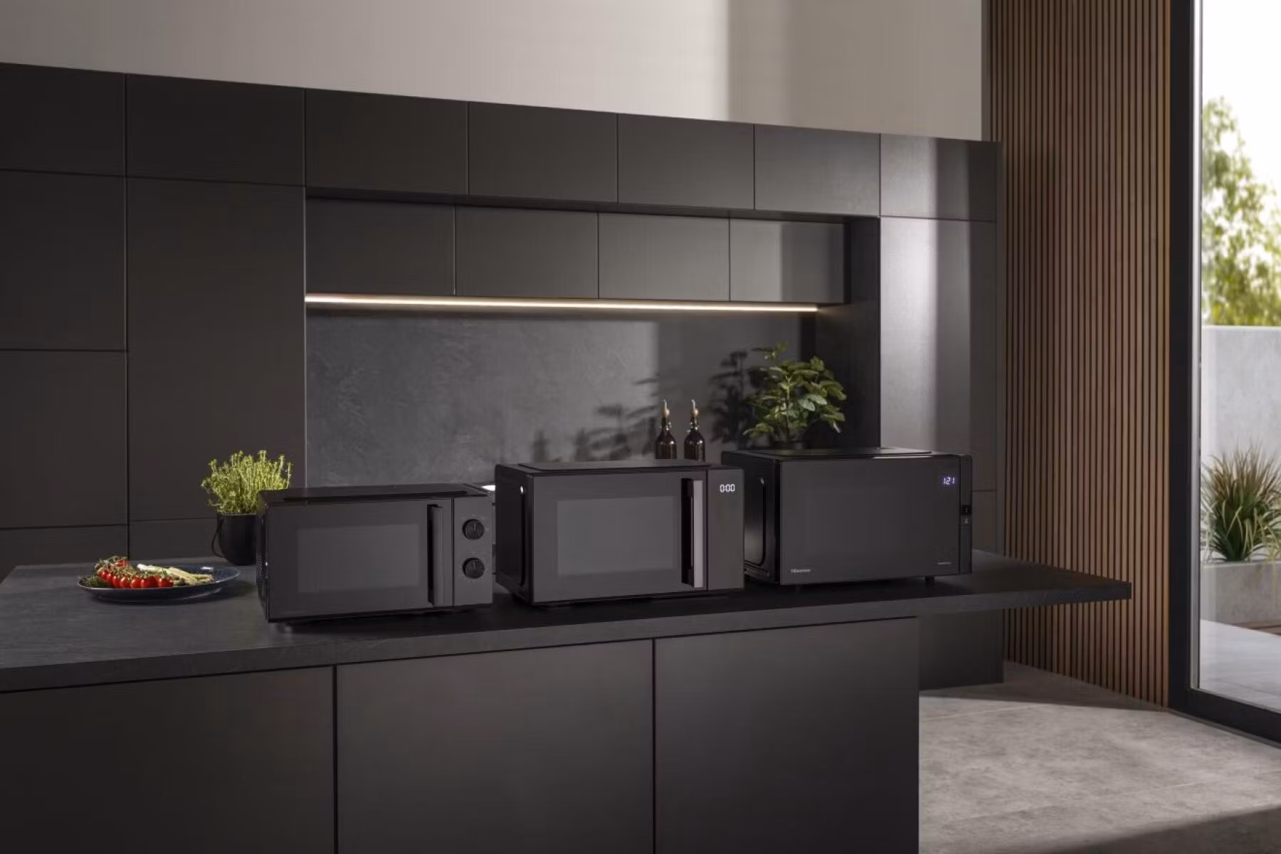 Hisense mikrovågsugn med grill H25MOBS4HGI
