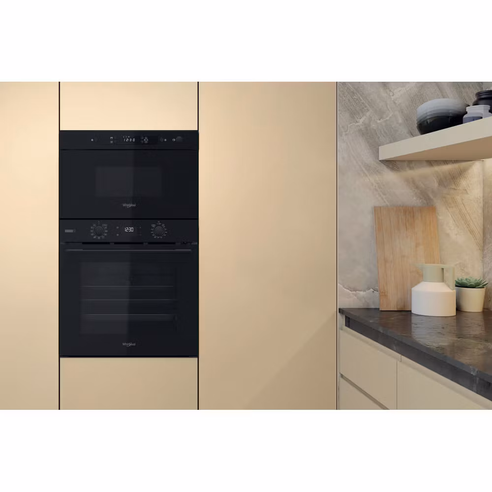 Whirlpool MBNA900B Svart inbyggd solo-mikrovågsugn 22 L 750 W