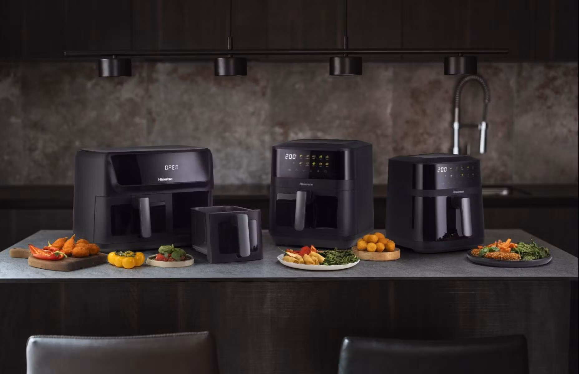 Hisense HAF2100DCD varmluftsfritös 7,7 L 2100 W svart