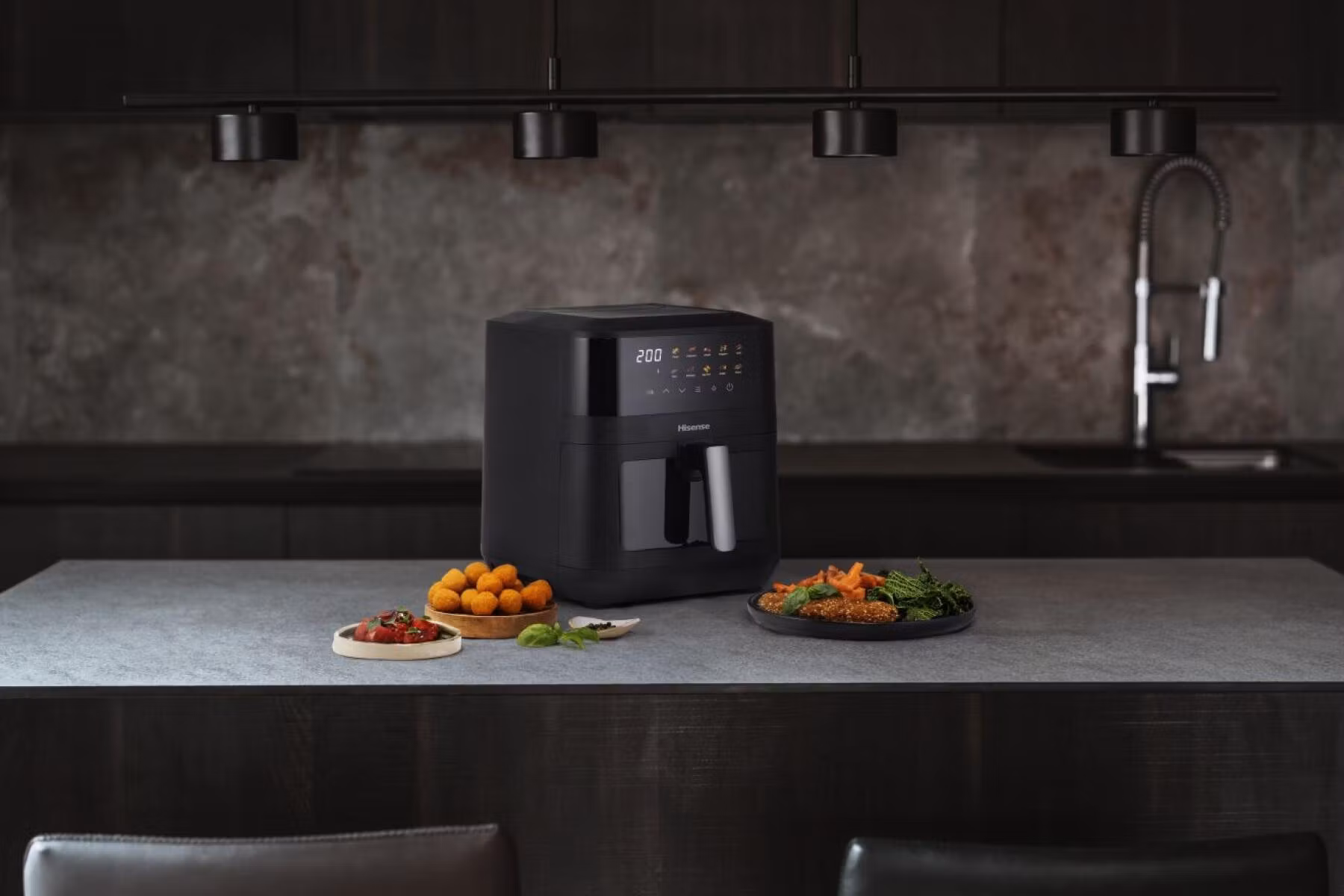 Hisense HAF2100DCD varmluftsfritös 7,7 L 2100 W svart
