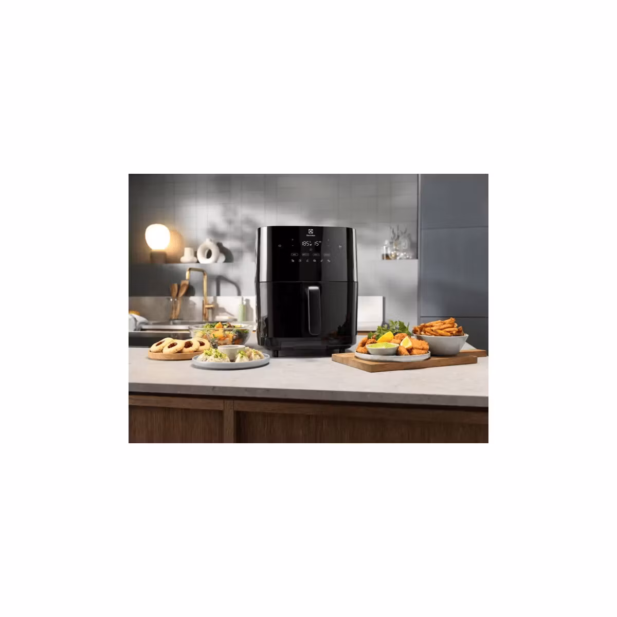 Electrolux EAF7SB enkel 6,9 L fristående 1700 W varmluftsfritös svart