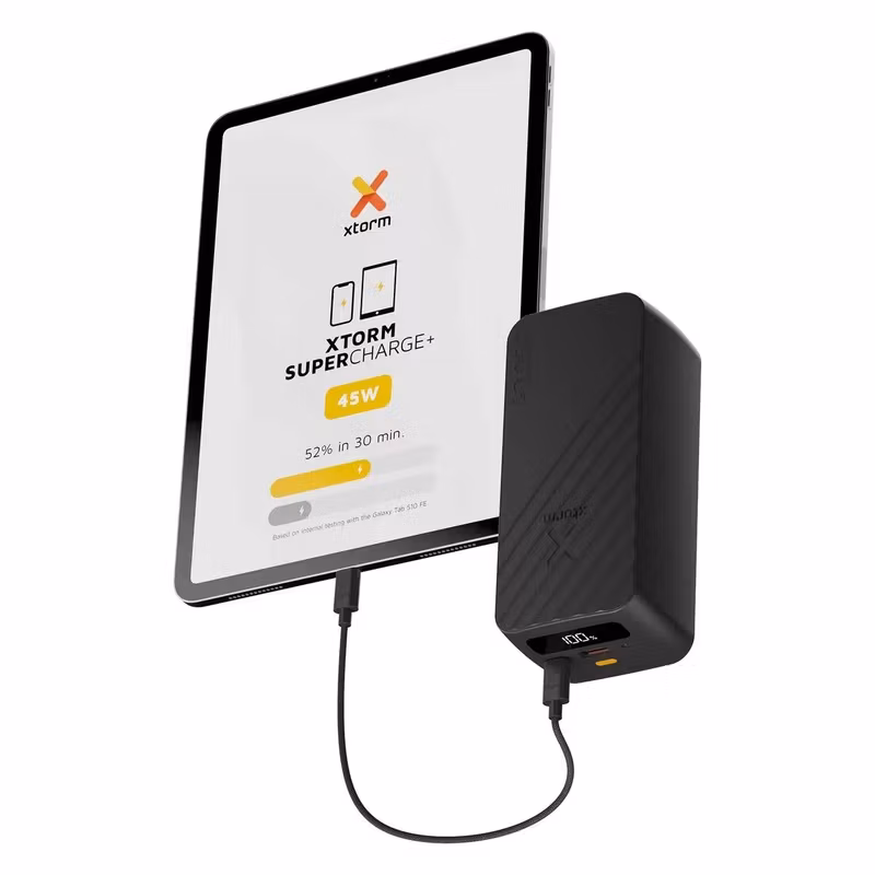 Xtorm Go2 XG2401 40 000 mAh 45 W Powerbank med USB-C och USB-A Svart