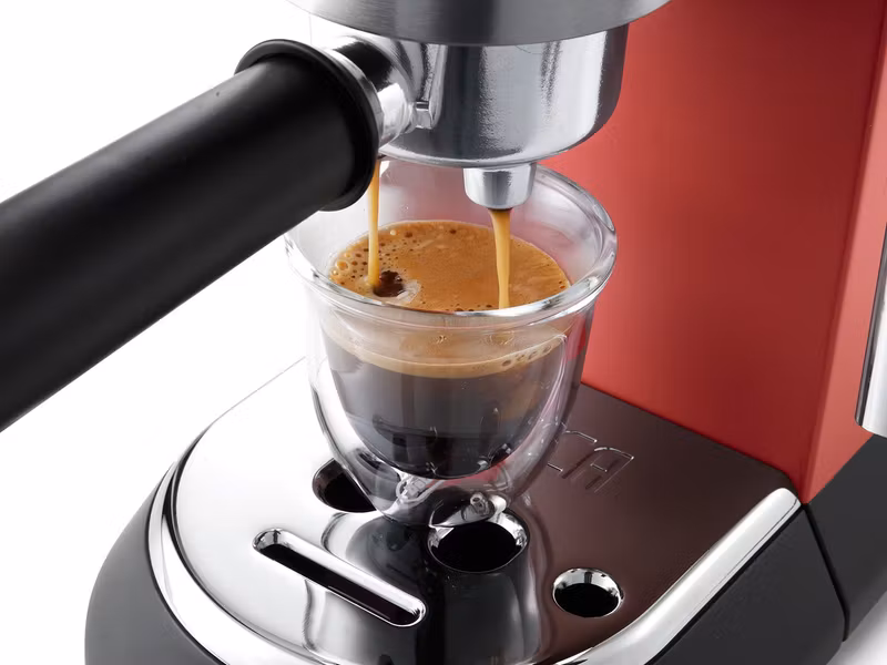 De'Longhi Dedica Style EC685.R Espressomaskin Röd