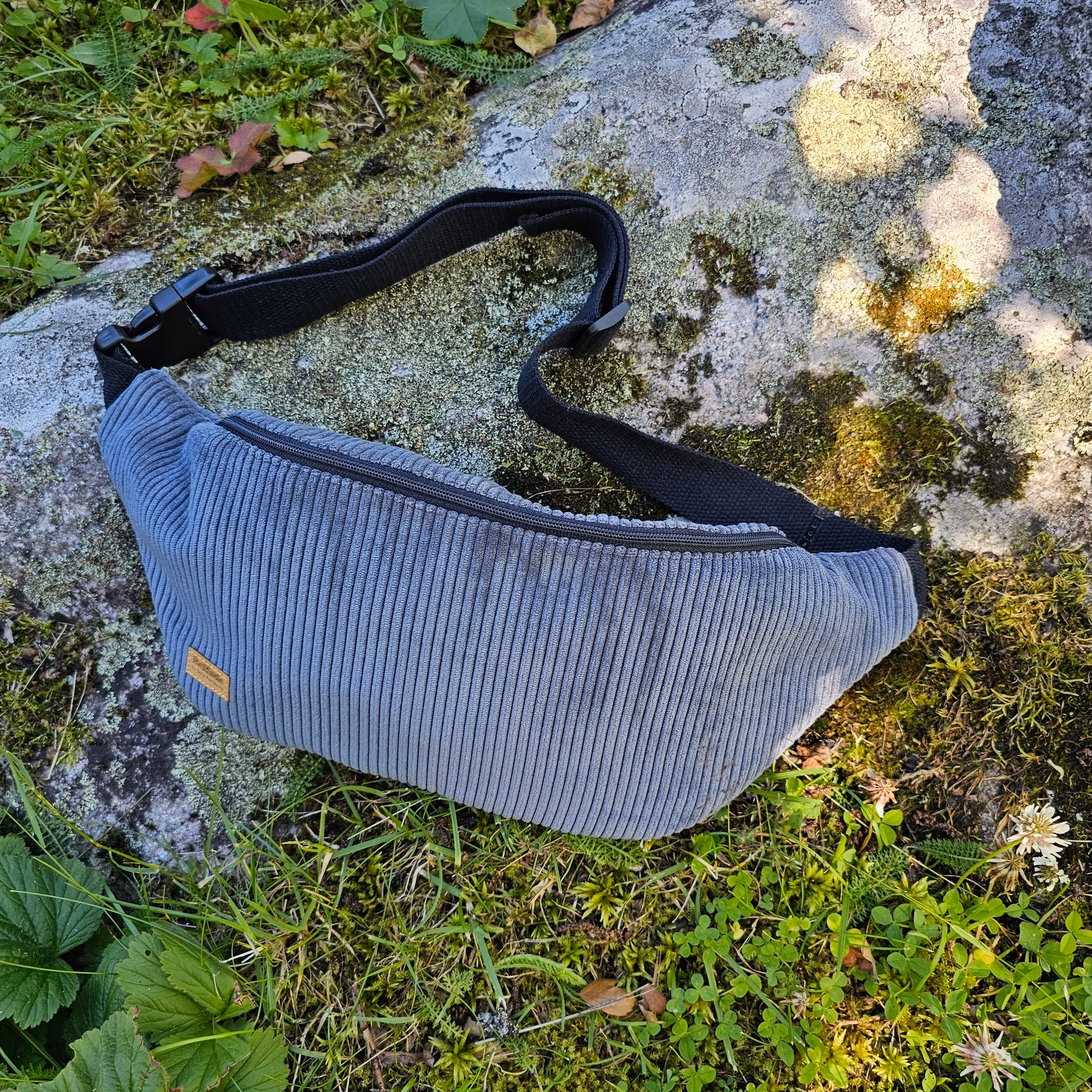 Magväska manchester grå