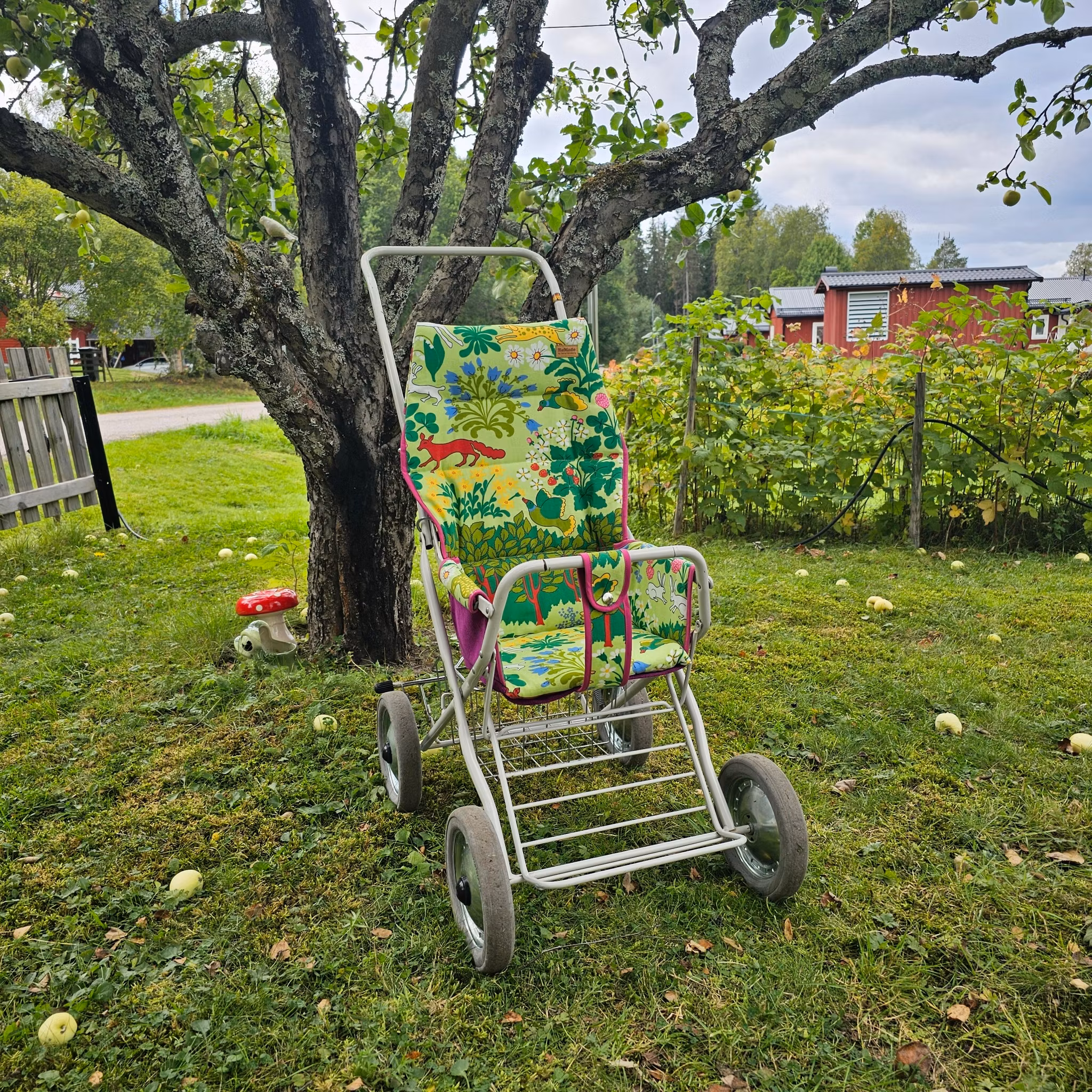 Förbeställd Sulkyklädsel