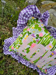 Färgglad kramkudde "LOVE"