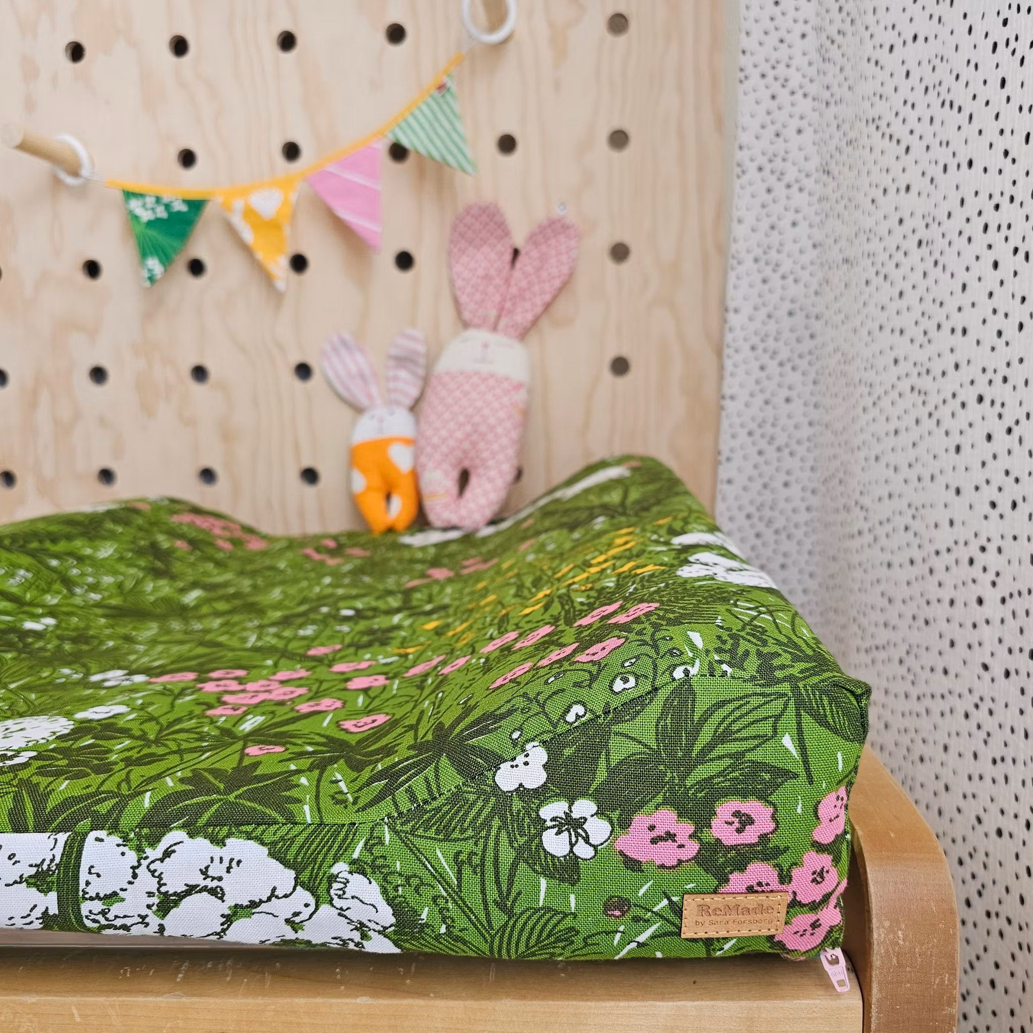 Överdrag till skötbord