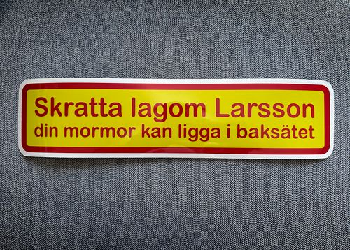 Skratta lagom Larsson