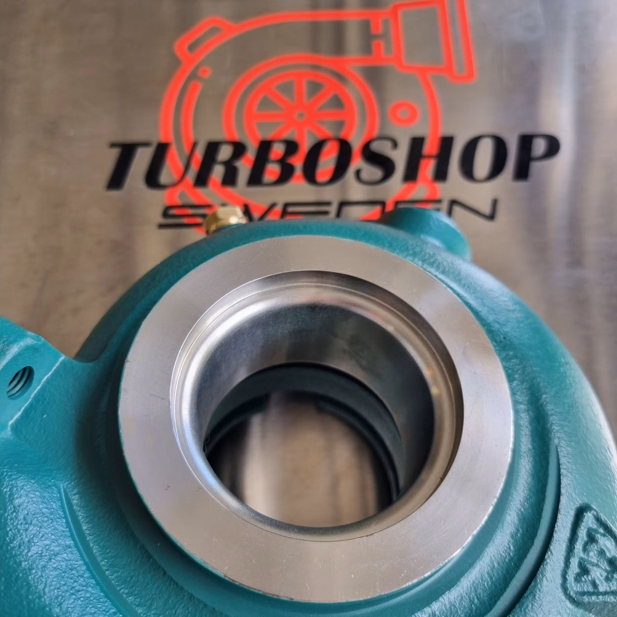 53269707200/53269887200 Volvo penta KAD300 Rostfri hylsa  OE nummer:3583006,3802125