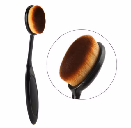 Oval sminkborste för foundation/primer/concealer/kontur