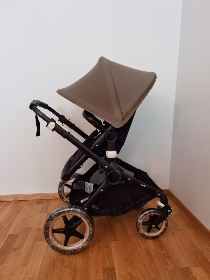 Bugaboo Fox kombivogn - All Black/Olive Green