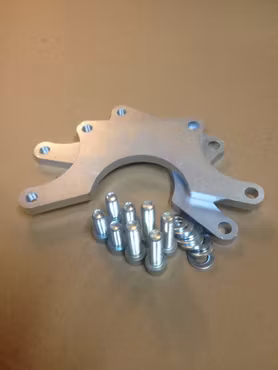 MKM Fästen för dubbla bromsok bak Volvo 1031/1030 Axel