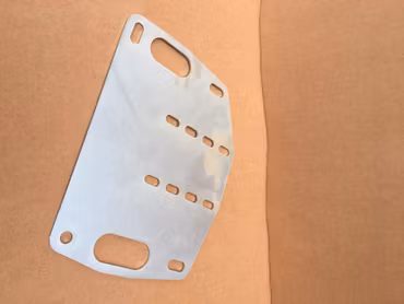 Stödlagerplatta Volvo 740/940 Justerbar