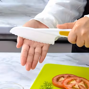 Barnkniv Medium  – Blå - Säker & Barnvänlig Kniv för Små Kockar