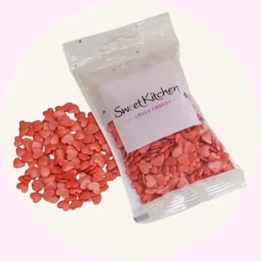 Röda Hjärtan 40 g – Strössel med Perlemoreffekt för Kärleksfull Bakning – SweetKitchen