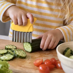 Räfflad barnkniv - crinkle cutter kids - Grön