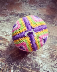 Boll lila/orange/rosa/grön