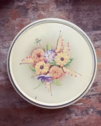Plåtburk blommor