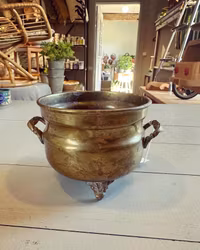 Liten mässingskruka