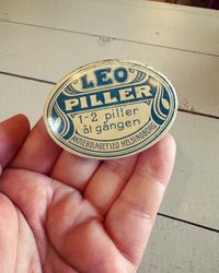 Mini-plåtask Leo Piller