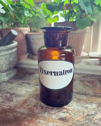 Medicinflaska ”fixernatron”