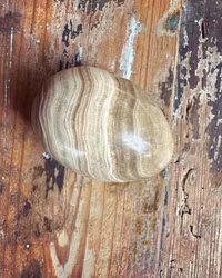 Ägg i sten beige