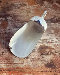 Skopa emaljerad