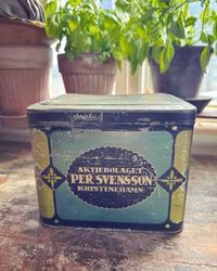 Plåtburk småbröd