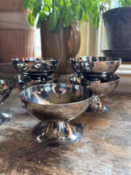 Coupeglas/dessertskålar i metall 6st