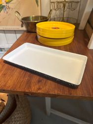 Emaljerat fat vitt/svart