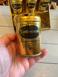 Kryddburkar i ställ