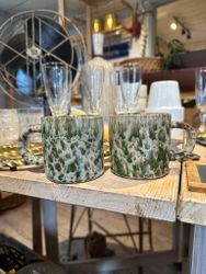 Spräcklig mugg beige/grön